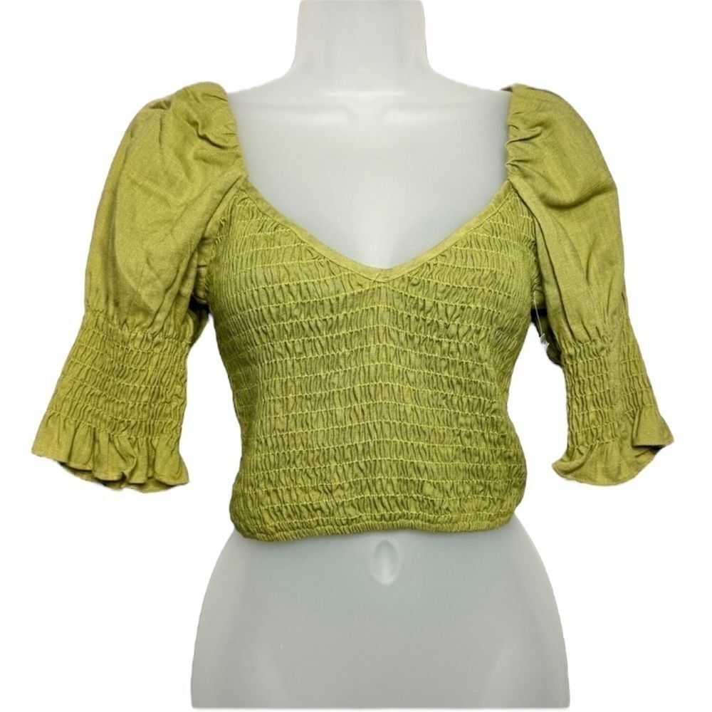 MISA “Calla” Olive Green Smocked Puff Sleeve Crop Top Size Small New Cute Pretty